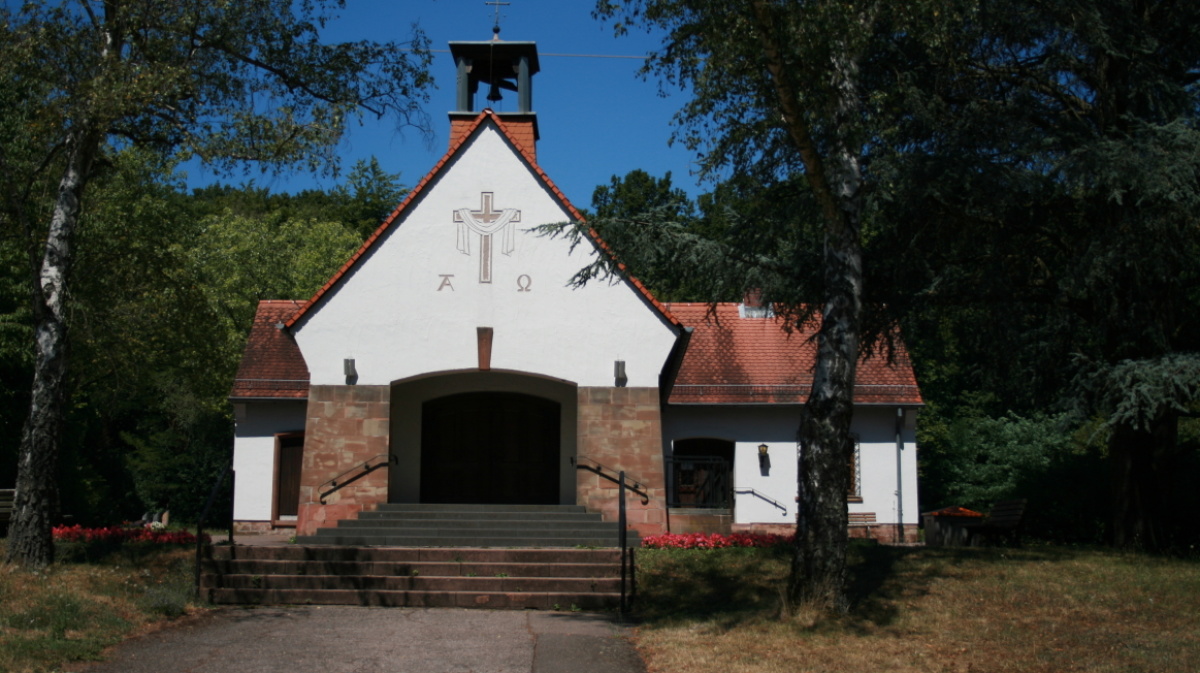 Einsegnungshalle Friedhof Altenkessel