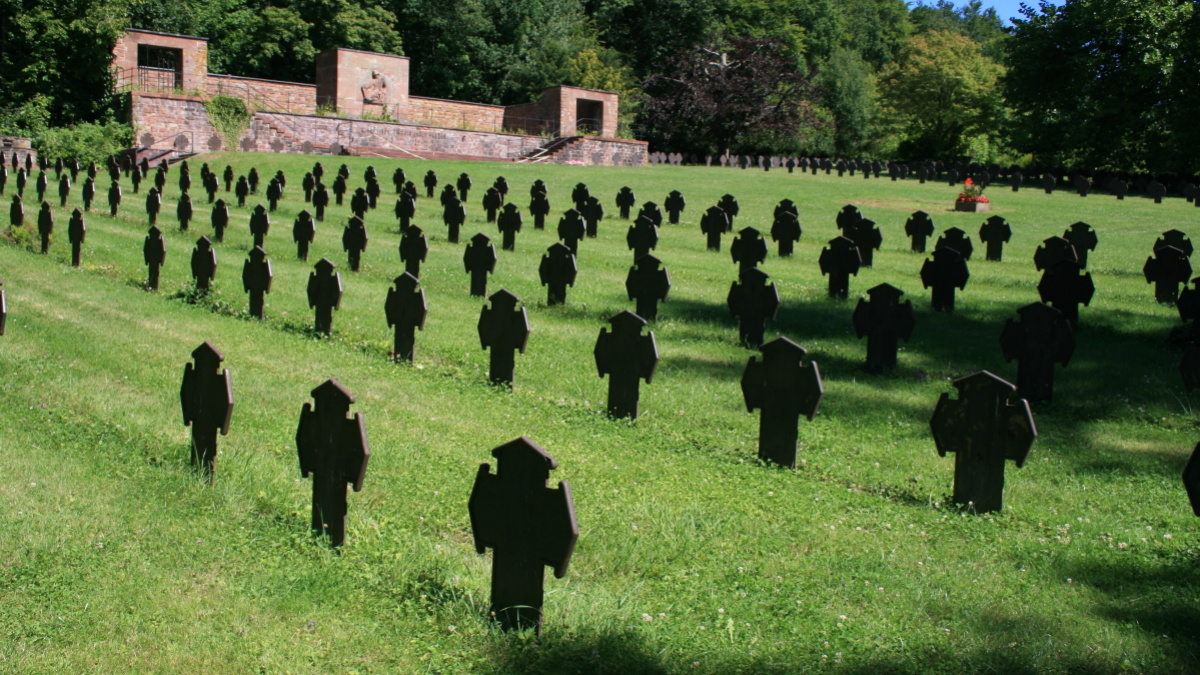 Kriegsgräberehrenanlage Friedhof Beschberg