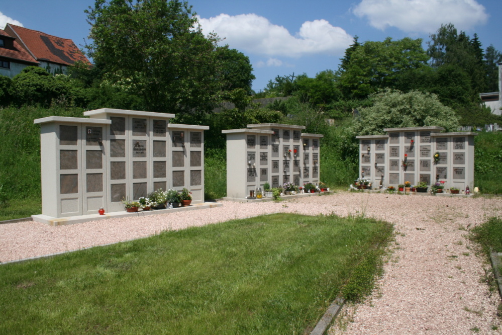 Zweite Urnenwandanlage Friedhof Ensheim