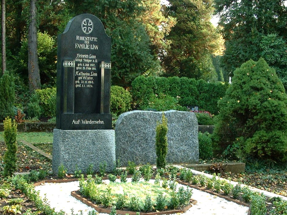 Grabanlage Linn auf dem Friedhof Dudweiler