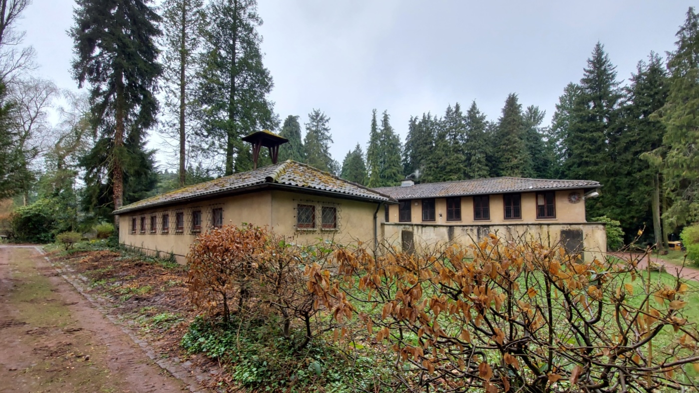Generalsanierungt Alte Unterkunft auf dem Hauptfriedhof 1